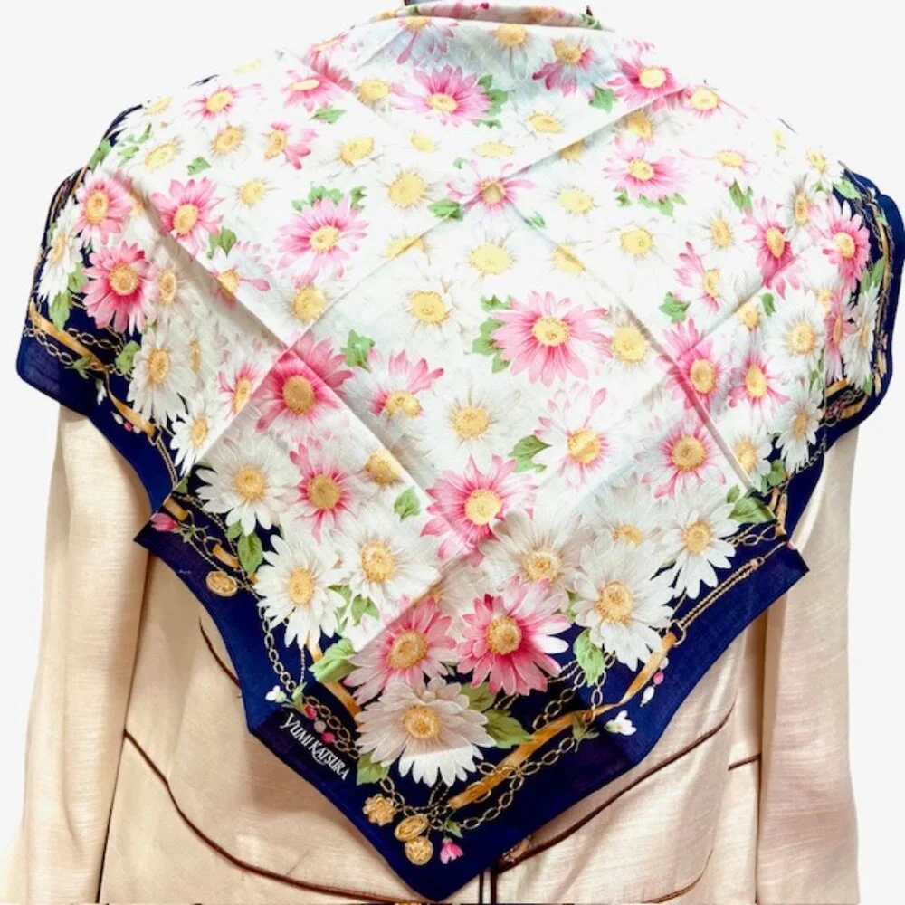 BUNDLE 4: YSL-KRIZIA SILK-YUKIKO-YUMI K Scarf/Lg Hanker Cott/Silk 23